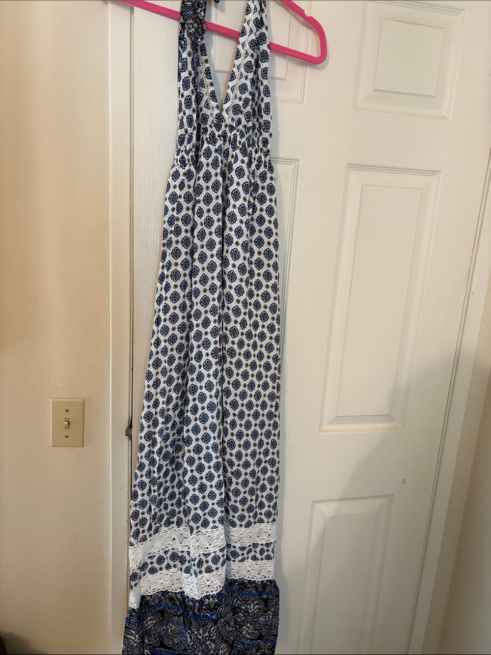 verty Navy and White Backless Halter Maxi Dress NWOT
